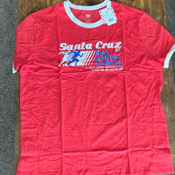 ascot and hart Tops - Ascot and hart retro Santa Cruz T-shirt Sz Med